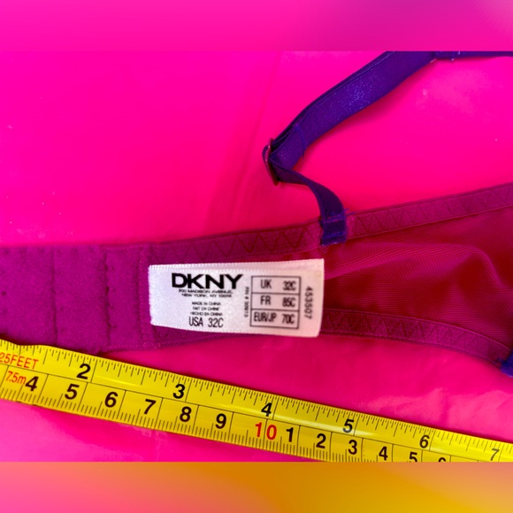 DKNY 32 C bra ,new without the tags - Picture 8 of 8